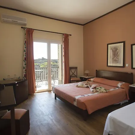 Methoni Beach Hotel 3*