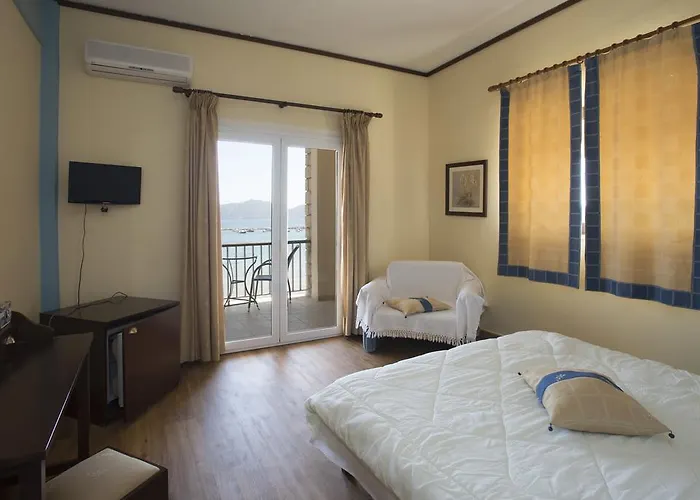 Methoni Beach Hotel מלון מת'וני