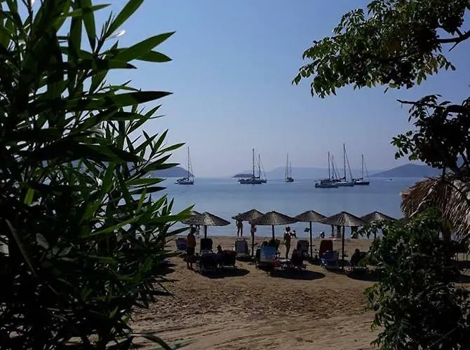 Methoni Beach Hotel 3* Methoni (Messenia)